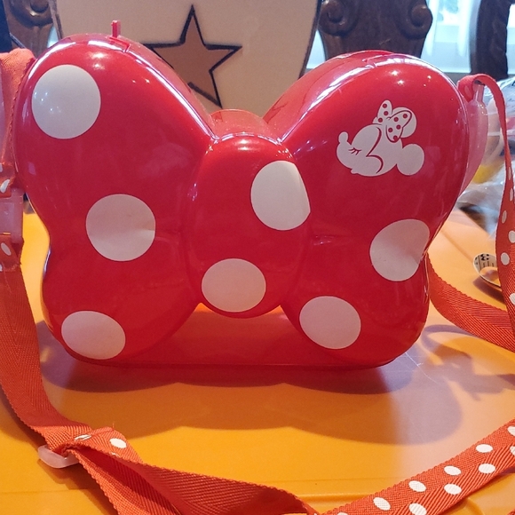 Tokyo Disney Resort Redd White Minnie Mouse Popcorn Bucket - Picture 1 of 10